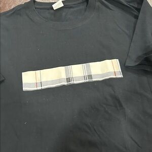 Luxury Men’s Short-Sleeve Tee with Beige Plaid Chest Accent